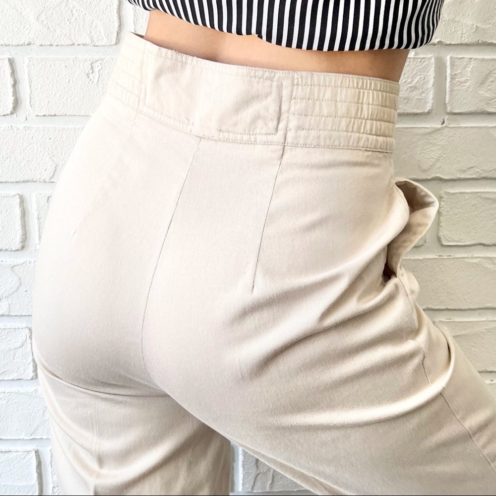 SOLD Vintage high waist beige Turkish cotton pleated mom pants 5/6 - Picture 2 of 16